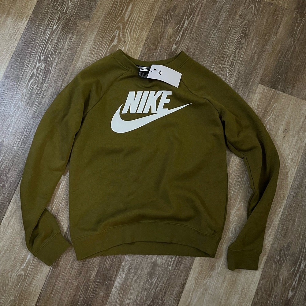 Nike Sportswear Essential Women's Fleece Crew Sweatshirt XS Olive